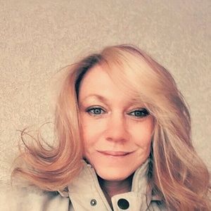 Meet your Posher, Pam